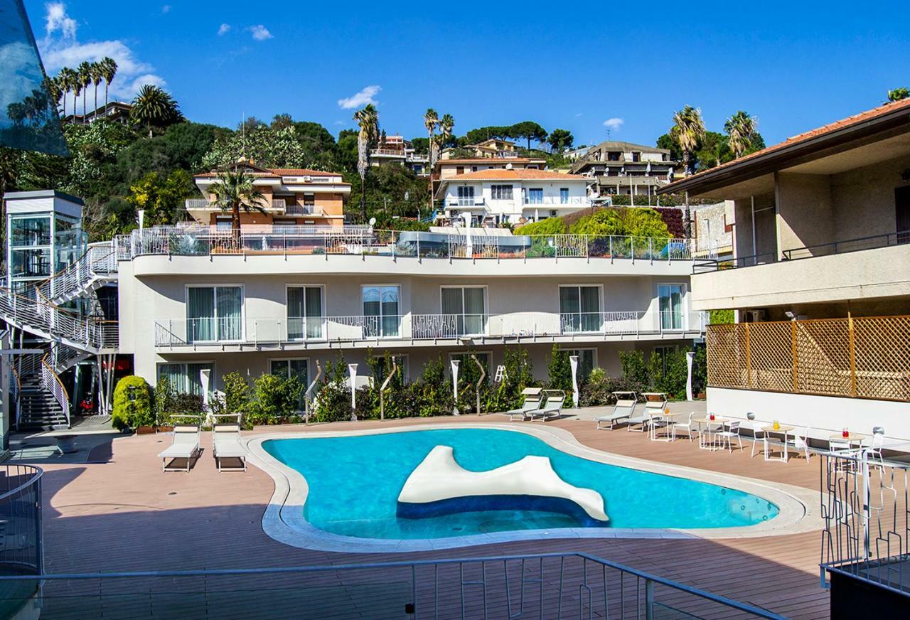 Ciclope Resort Aci Trezza Exterior photo